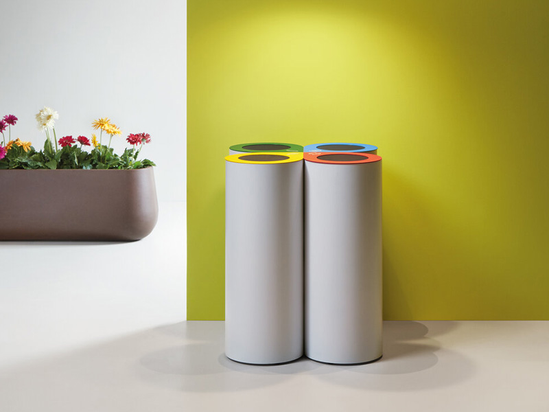 DAVOS Recycling Station, made from 1.2mm steel with tilting lid & rubber feet 1 DAVOS Recycling Station, made from 1.2mm steel with tilting lid & rubber feet