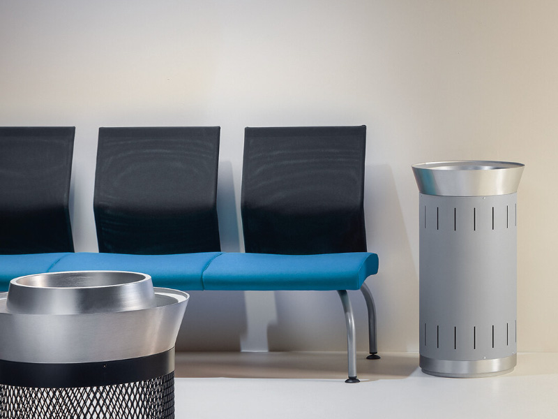 LAUSANNE Recycling Station, for indoor or outdoor use, steel body, aluminium head 2 LAUSANNE Recycling Station, for indoor or outdoor use, steel body, aluminium head - Image 2