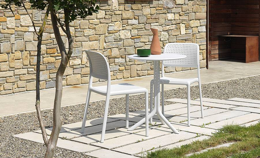 BORA Bistrot One piece polypropylene chair with arms, non-slip feet, Recyclable 5 BORA Bistrot One piece polypropylene chair with arms, non-slip feet, Recyclable - Image 5