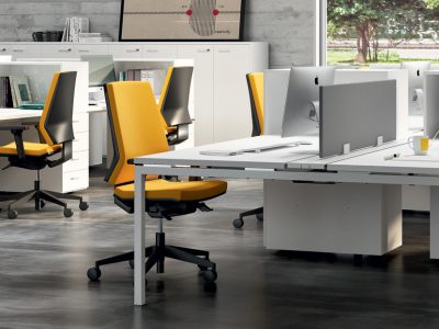 OMINA Task/Operator chair with adjustable arms & Synchronized mechanism.
