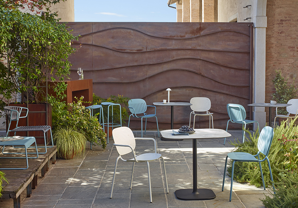 SISI Outdoor/Indoor chair, One Piece, Multi Material Chair, Slender Frame. 6 SISI Outdoor/Indoor chair, One Piece, Multi Material Chair, Slender Frame. - Image 6